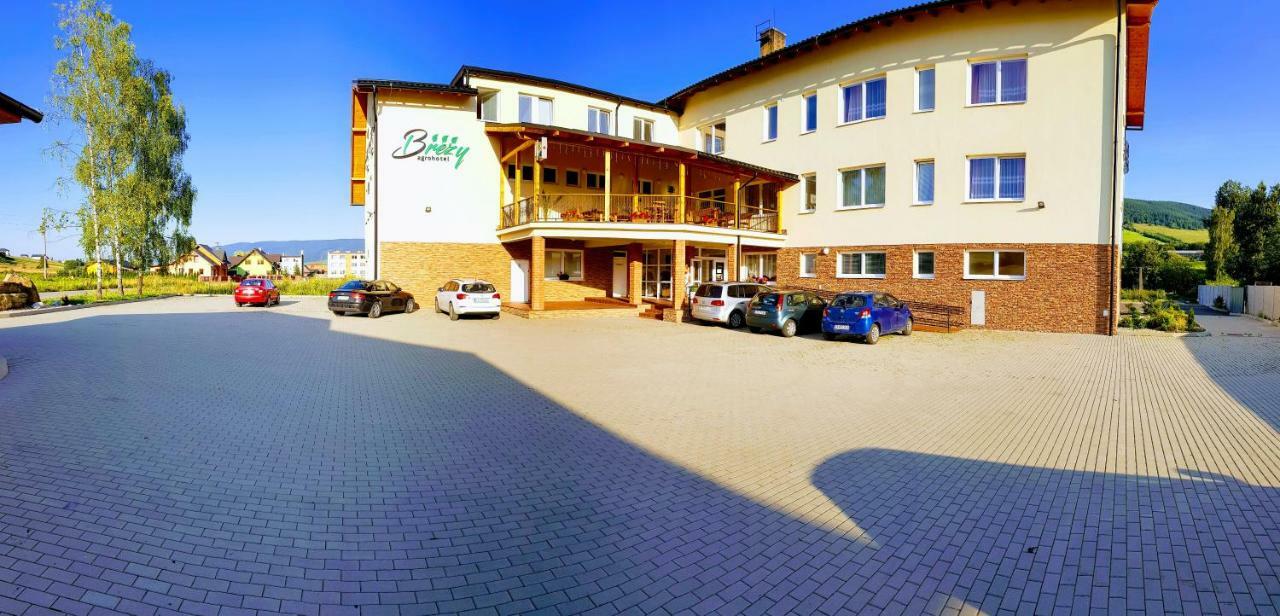 Agrohotel Tri Brezy Hrustin Ngoại thất bức ảnh